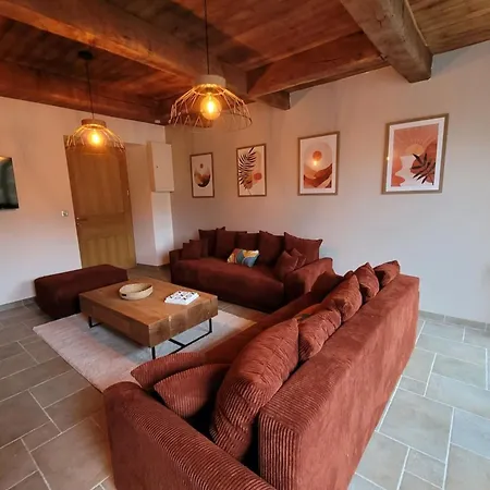 Maisons De Familles Quiet Family-friendly Vacation With A Prázdninový dům Équilly